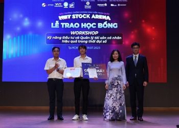 Trao giải Cuộc thi “Viet Stock Arena 2023 – Đấu trường Chứng khoán Sinh viên Toàn quốc”