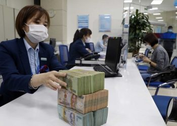 Cung tiền không có lỗi?