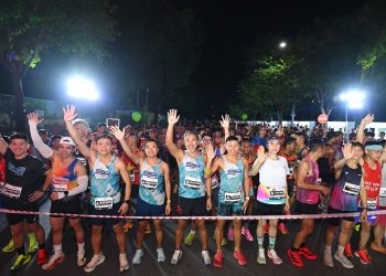 MARATHON QUỐC TẾ HÀ NỘI TECHCOMBANK MÙA THỨ 5: HUỲNH ANH KHÔI VÀ PHẠM THỊ HỒNG LỆ CÙNG ĐẠT HẠNG NHẤT